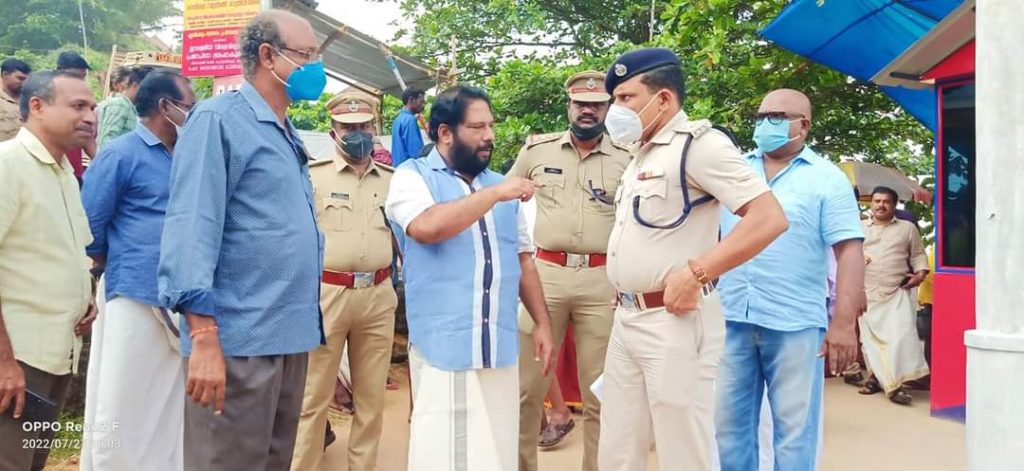 ബലി ദർപ്പണത്തിനായി വർക്കല പാപനാശം ഒരുങ്ങി