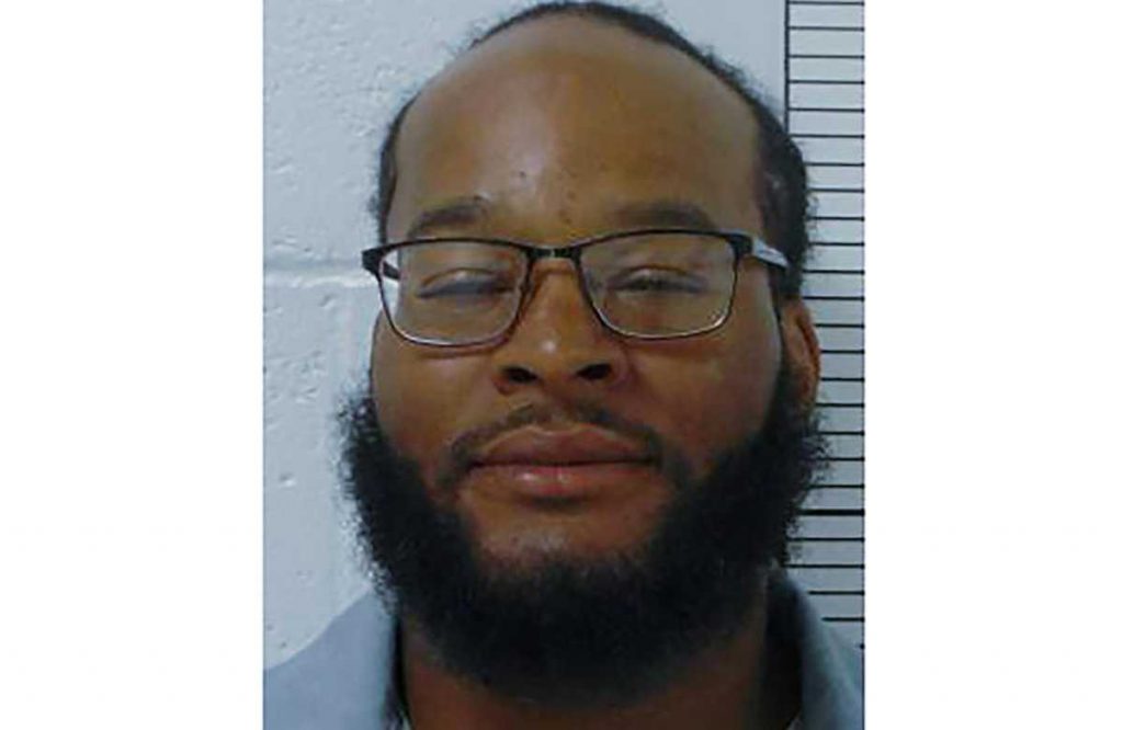 പിതാവിന്റെ വധശിക്ഷയ്ക്കു ദൃക്സാക്ഷിയാകണമെന്നാവശ്യപ്പെട്ട് മകള് കോടതിയെ സമീപിച്ചു