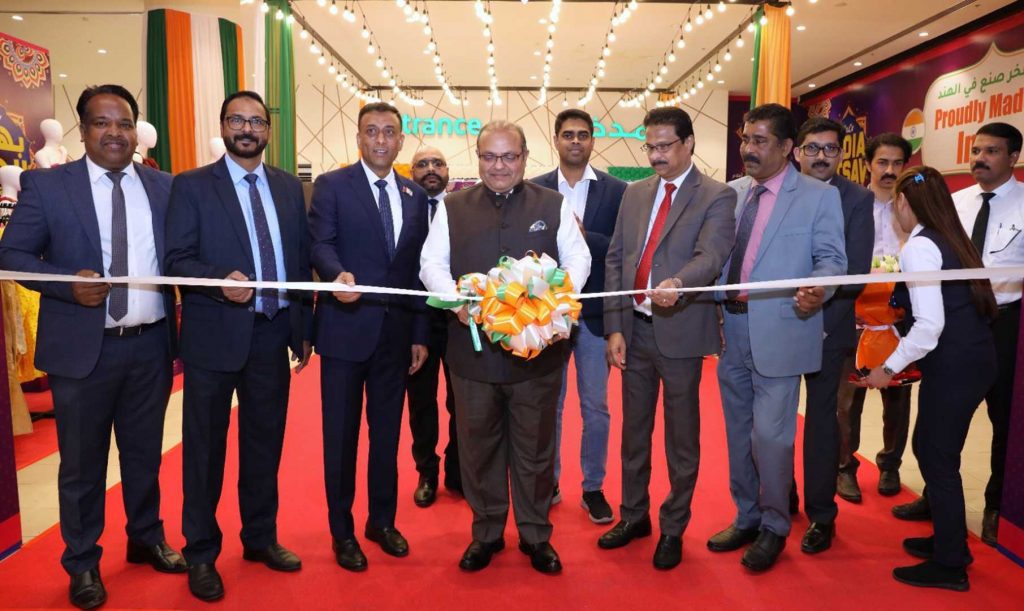 ലുലു ഹൈപ്പർമാർക്കറ്റിൽ ‘ഇന്ത്യ ഉത്സവ്’ ആരംഭിച്ചു