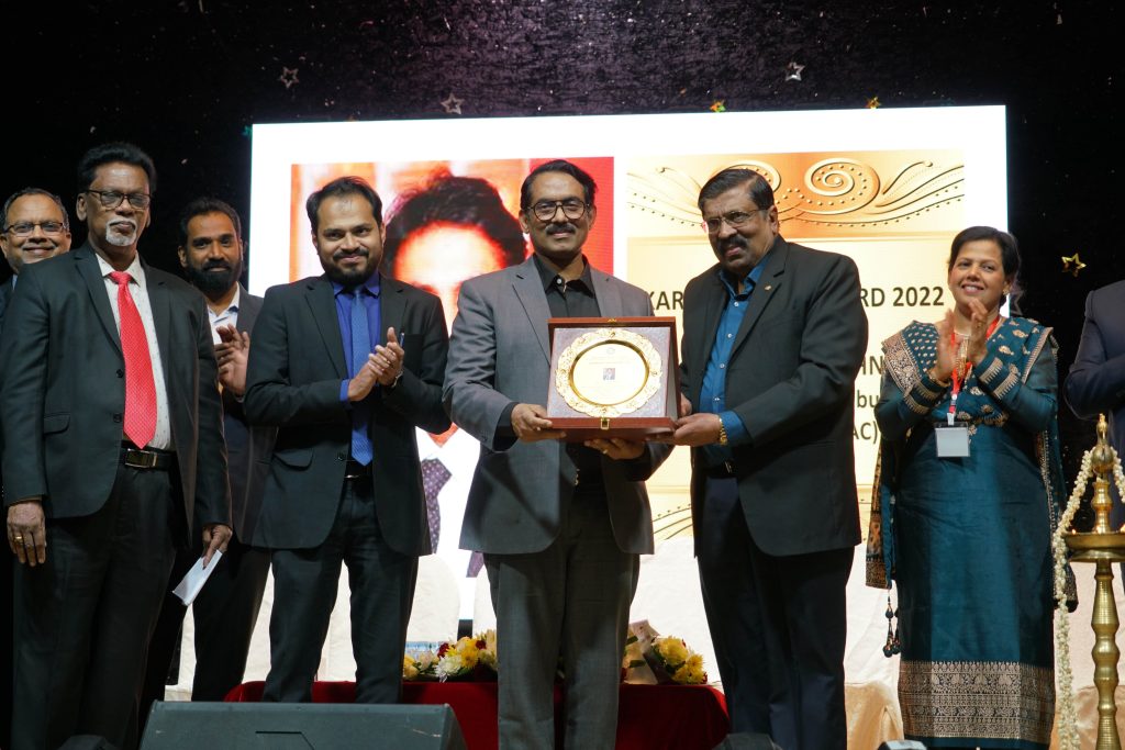 പി ഉണ്ണികൃഷ്ണന് കർമ്മ ജ്യോതി പുരസ്കാരം സമ്മാനിച്ചു
