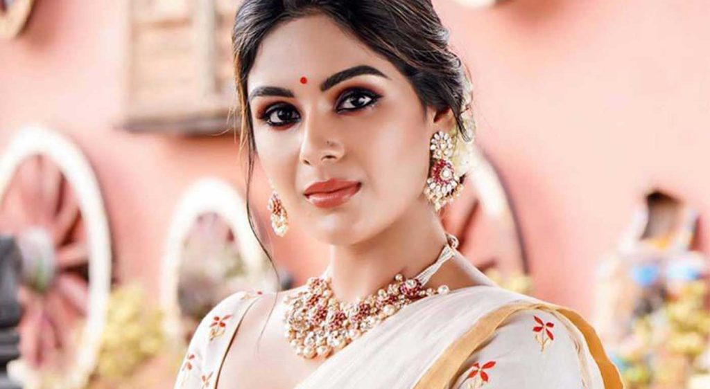 ഷൈൻ ടോമിന്റെ വാക്കുകൾ വളരെയേറെ വേദനിപ്പിച്ചു ജാതിവാൽ വേണ്ട എന്നുള്ളത് വളരെ പ്രോഗ്രസീവായി എടുത്ത തീരുമാനമാണെന്ന് നടി സംയുക്ത