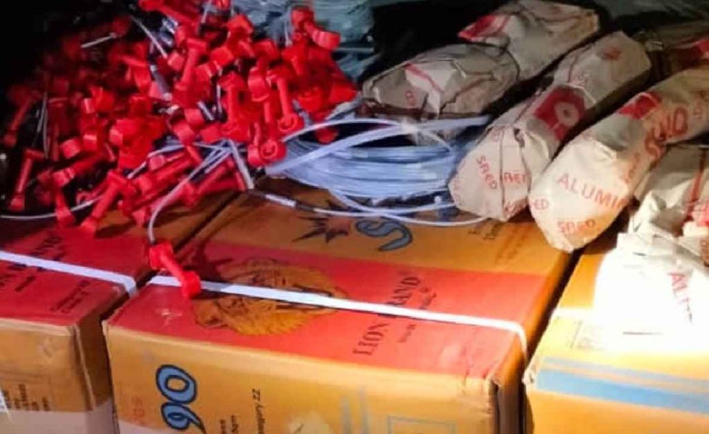 ലഹരി ഇടപാടുമായി ബന്ധപ്പെട്ട പരിശോധന; കാസര്ക്കോട് സ്ഫോടകവസ്തു ശേഖരം പിടികൂടി