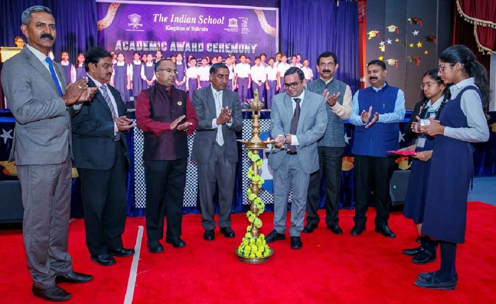 ഇന്ത്യൻ സ്കൂൾ മിഡിൽ സെക്ഷൻ അവാർഡ് ദാന ചടങ്ങ് സംഘടിപ്പിച്ചു