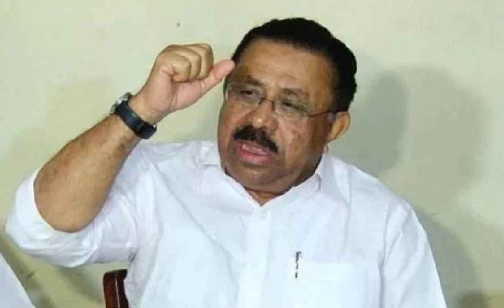 തിരഞ്ഞെടുപ്പിലെ എസ് എഫ് ഐ ആള്മാറാട്ടം; സാമൂഹ്യ വിരുദ്ധരുടെ അഴിഞ്ഞാട്ടത്തിന്റെ ഭാഗം : എം എം ഹസന്