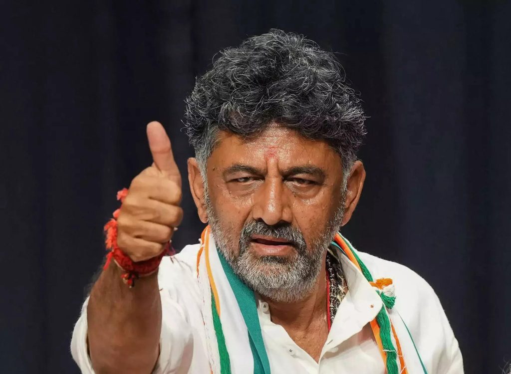 നിലപാട് കടുപ്പിച്ച് ഡികെ ശിവകുമാര്; “ആദ്യ ടേം തനിക്ക് വേണം”