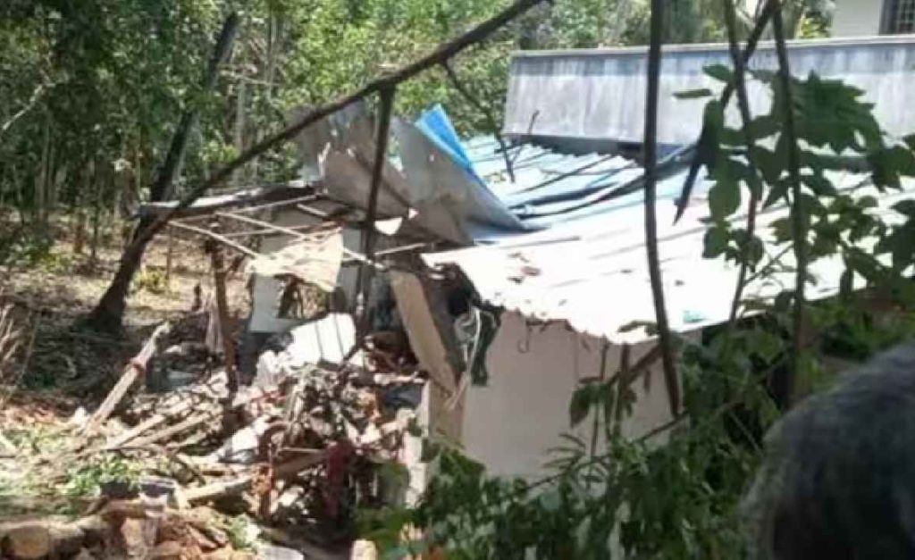 പാലക്കാട് പടക്ക നിര്മ്മാണ സാമഗ്രികള് സൂക്ഷിച്ച വീട്ടില് സ്ഫോടനം; ഒരാള് മരിച്ചു