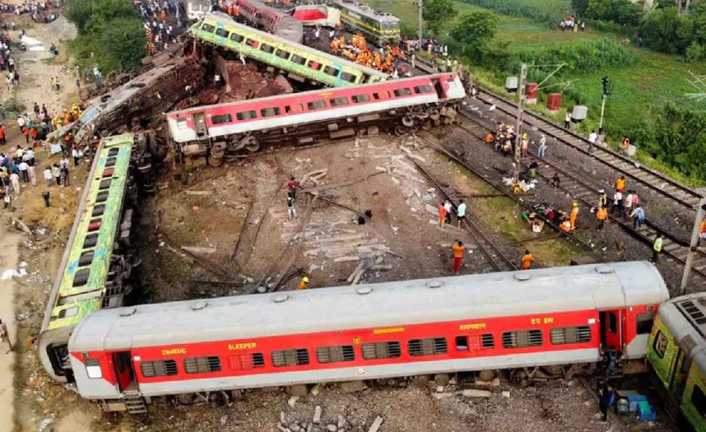 രക്ഷാദൗത്യത്തിന് മിഗ് 17 ഹെലികോപ്ടറുകൾ; രക്ഷാപ്രവർത്തനം ദുഷ്കരമാണെന്ന് എൻ.ഡി.ആർ.എഫ്