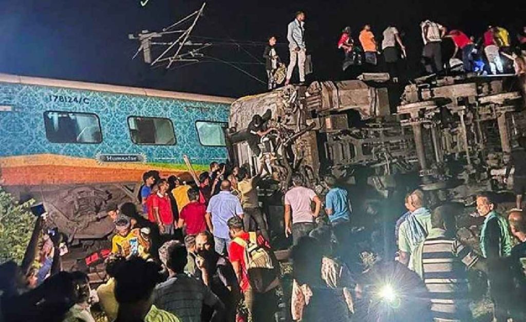 ഒഡീഷ ട്രെയിൻ അപകടം: മരണസംഖ്യ 50 ആയി ഉയർന്നു