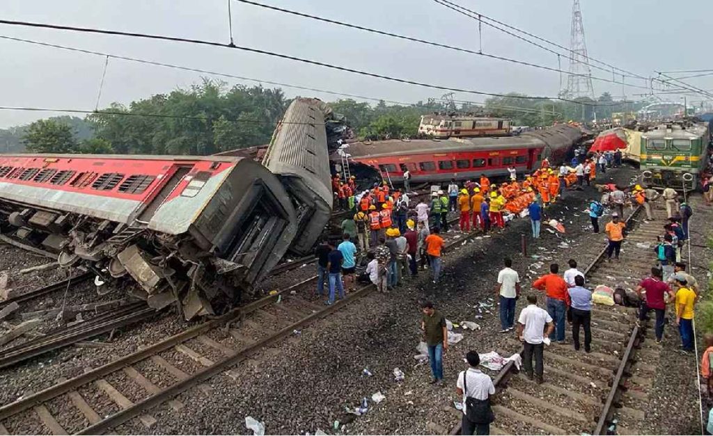 ഒഡീഷ ട്രെയിൻ ദുരന്തം; അഞ്ച് പേർ കസ്റ്റഡിയിൽ