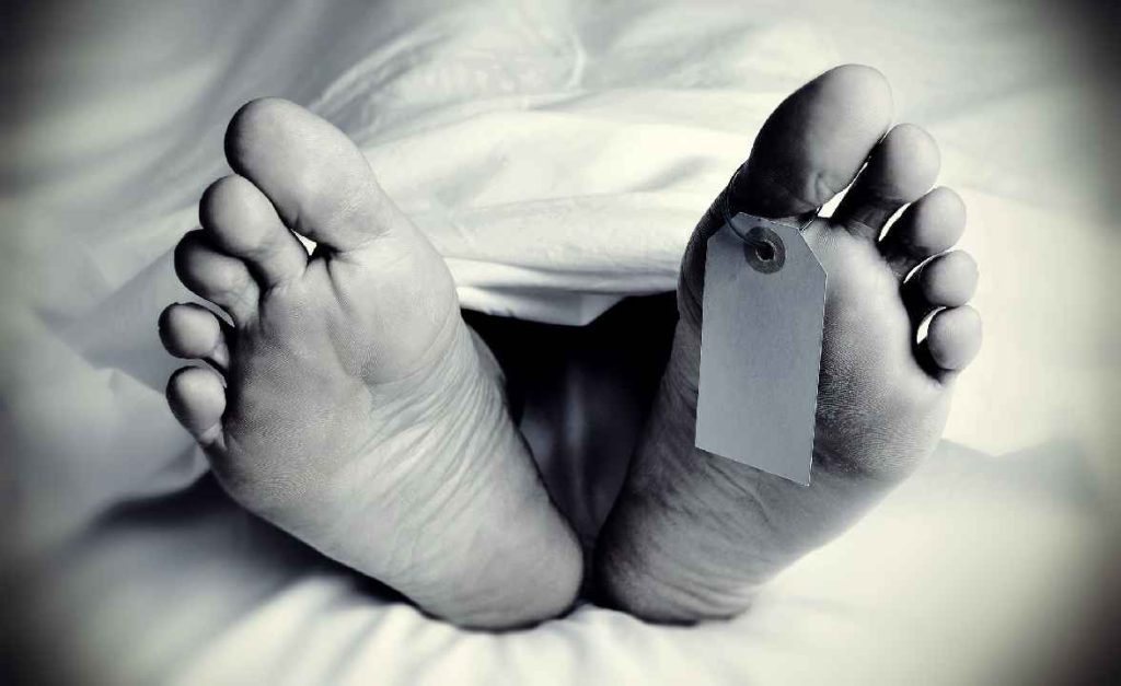 ഡോക്ടർ ദമ്പതിമാര് മരിച്ച നിലയിൽ കണ്ടെത്തി