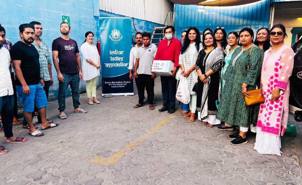 ഇന്ത്യൻ ലേഡീസ് അസോസിയേഷൻ ഡ്രൈ റേഷൻ വിതരണം ചെയ്തു