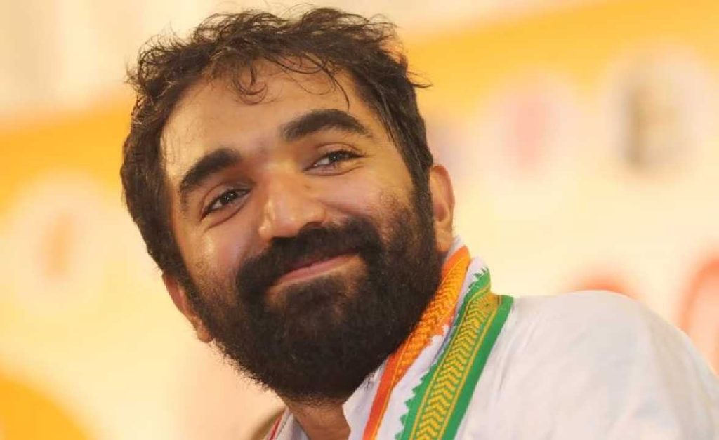 ചരിത്ര വിജയത്തിന് പിന്നാലെ പുതുപ്പള്ളിയിലെ വോട്ടർമാർക്ക് നന്ദി അറിയിച്ച് ചാണ്ടി ഉമ്മൻ