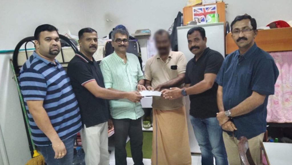 തുടർചികിത്സയ്ക്ക് ടിക്കറ്റ് നൽകി കെപിഎയുടെ കൈത്താങ്ങ്