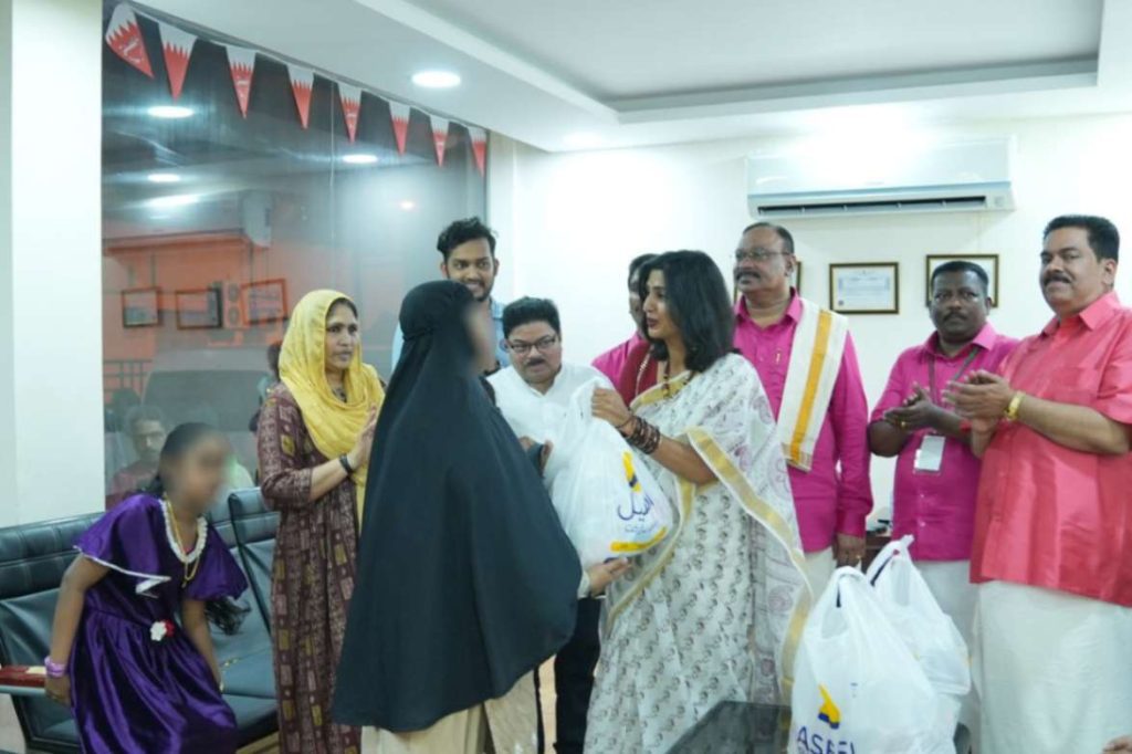 കേരള ഗാലക്സി ബഹ്റൈൻ ഓണക്കിറ്റ് വിതരണം ചെയ്തു