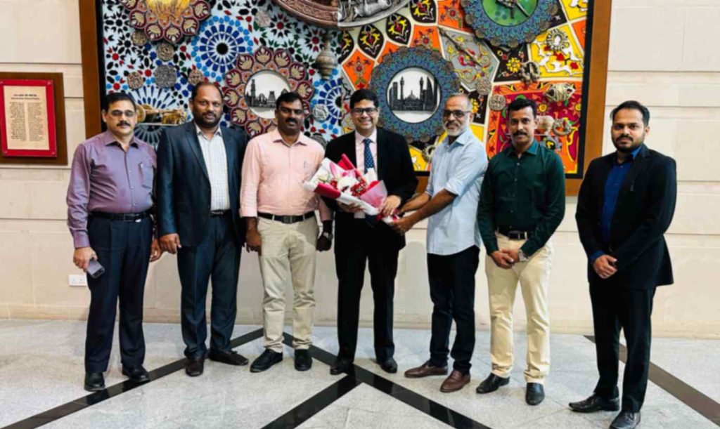 ബഹറിൻ നവ കേരള ഭാരവാഹികൾ ഇന്ത്യൻ അംബാസിഡർ വിനോദ് കെ ജേക്കബിനെ സന്ദർശിച്ചു