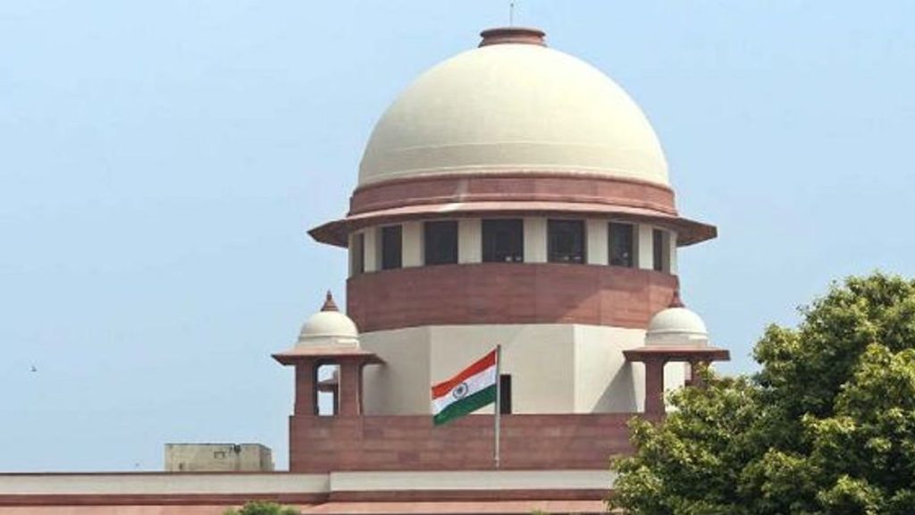 ആമയൂര് കൂട്ടക്കൊല: ജയിലിലെ നല്ലനടപ്പ് പരിഗണിച്ച് റെജികുമാറിന്റെ വധശിക്ഷ റദ്ദാക്കി സുപ്രീംകോടതി