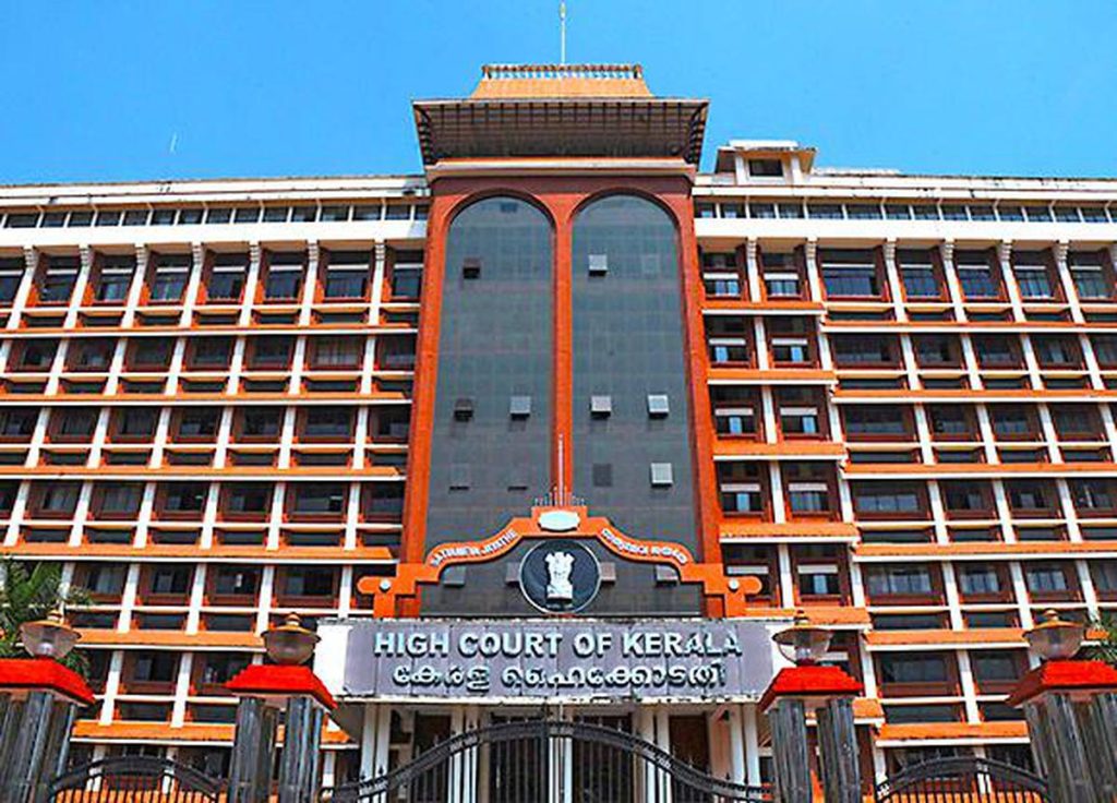 പെർമിറ്റ് ചട്ടം ലംഘിച്ചാൽ പിഴ ചുമത്താമെന്ന് ഹൈക്കോടതി ഓൾ ഇന്ത്യ ടൂറിസ്റ്റ് പെർമിറ്റുള്ള വാഹനങ്ങൾ സ്റ്റേജ് ക്യാരേജായി ഉപയോഗിക്കരുത്