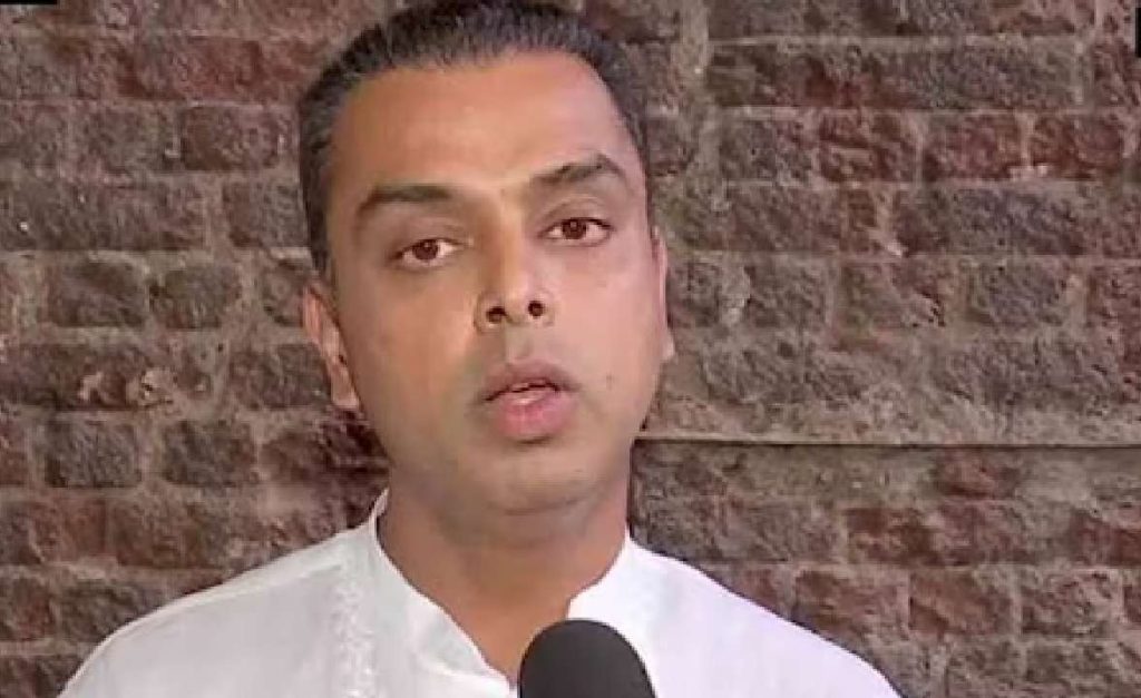 മുന് കേന്ദ്രമന്ത്രി മിലിന്ദ് ദേവ്റ കോണ്ഗ്രസ് വിട്ടു