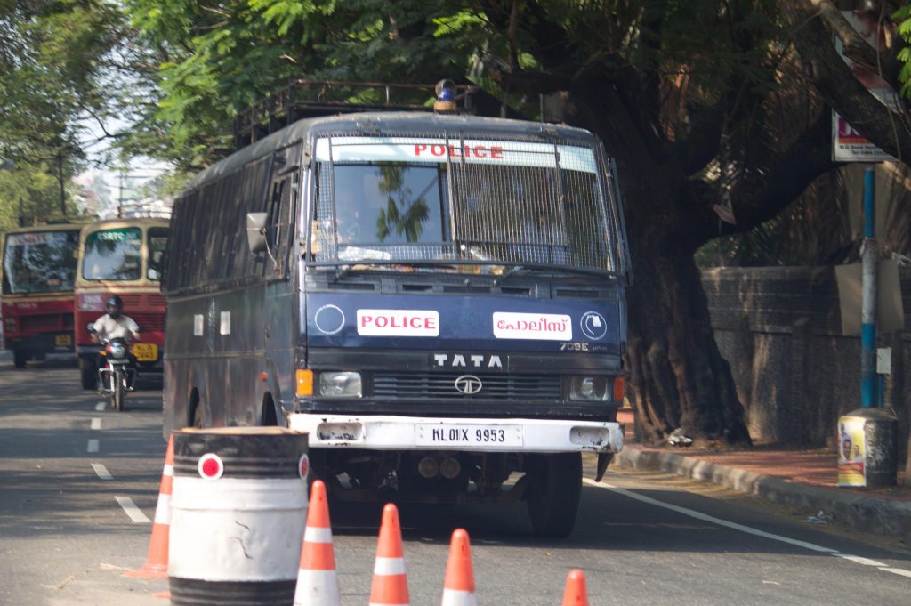 കൊച്ചിയില് ഗുണ്ടാ സംഘങ്ങള്ക്കെതിരെ ശക്തമായ നടപടി, 50-ലേറെ പേര് പിടിയിൽ