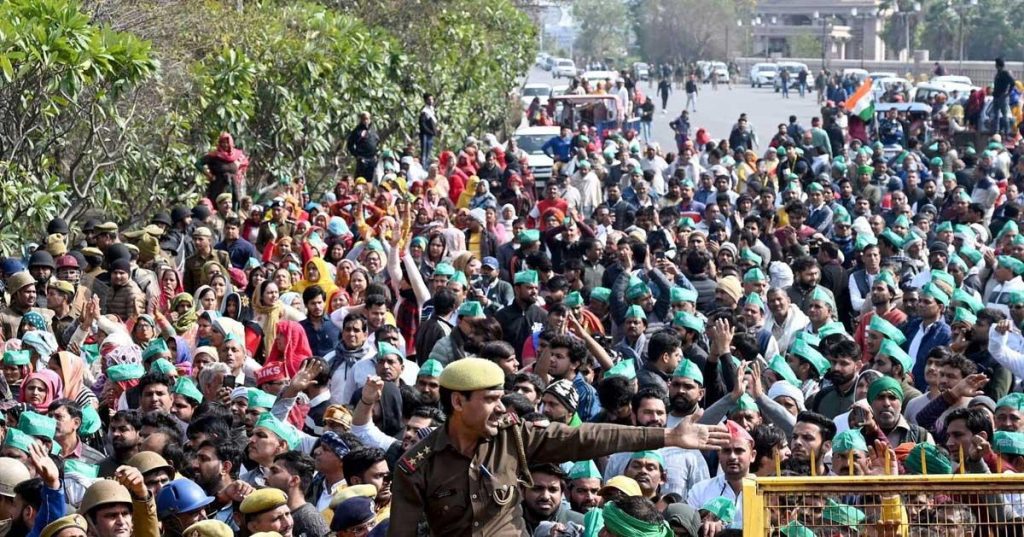 കര്ഷക മാര്ച്ച് ഹരിയാനയില് ഏഴ് ജില്ലകളിലെ ഇന്റര്നെറ്റ് സേവനം വിച്ഛേദിച്ചു