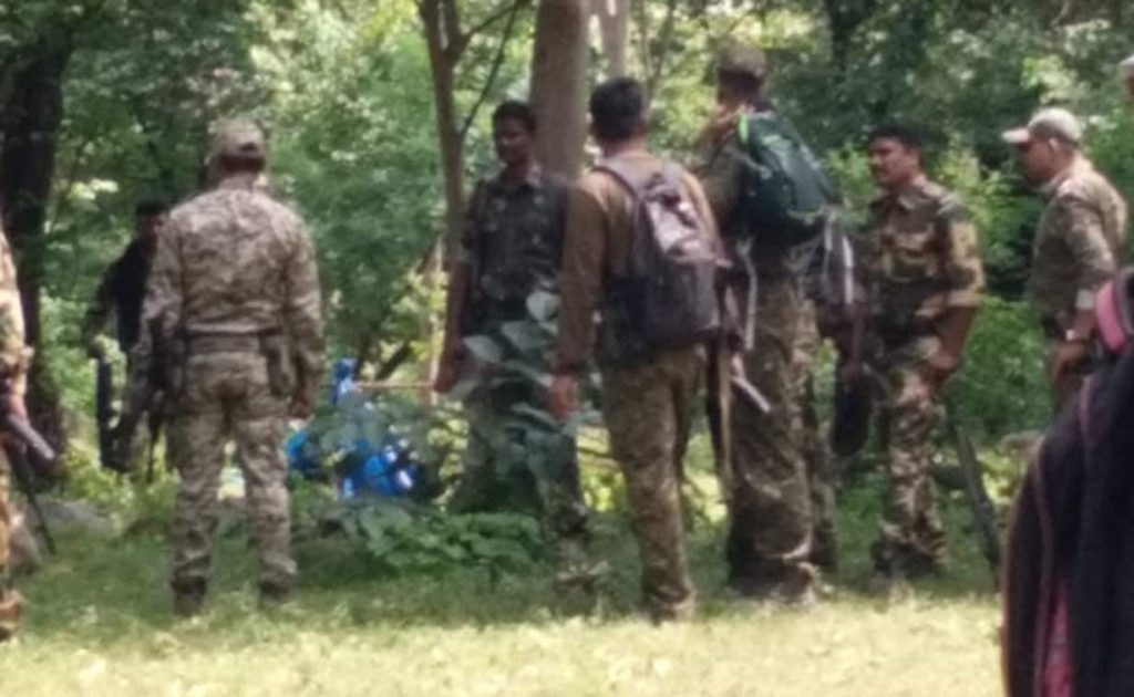 ഛത്തീസ്ഗഡിൽ സുരക്ഷ ഉദ്യോഗസ്ഥരുമായുള്ള ഏറ്റുമുട്ടലിൽ രണ്ടു മാവോയിസ്റ്റുകൾ കൊല്ലപ്പെട്ടു; 2 ജവാന്മാർക്ക് പരുക്ക്