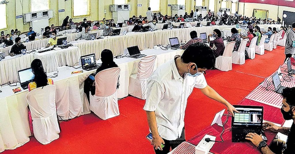 കള്ളവോട്ട് തടയാന് ക്യാമറ നിരീക്ഷണം; രാജ്യത്തെ ഏറ്റവും വിപുലമായ ക്രമീകരണം കണ്ണൂരിൽ