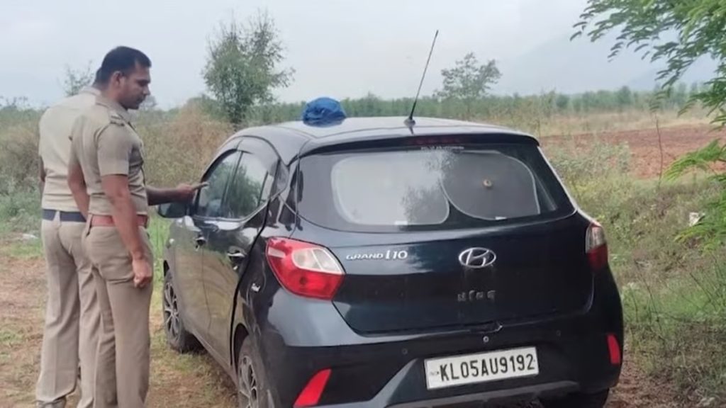 കമ്പത്ത് കാറിനുള്ളില് മലയാളികളായ ഒരു കുടുംബത്തിലെ മൂന്ന് പേരെ മരിച്ചനിലയില് കണ്ടെത്തി