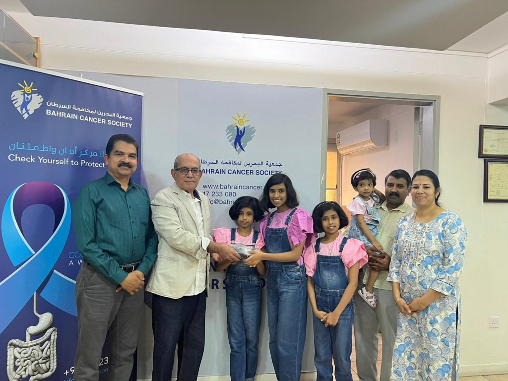 കാൻസർ രോഗികൾക്ക് മുടി ദാനം നൽകി മൂന്ന് സഹോദരിമാർ