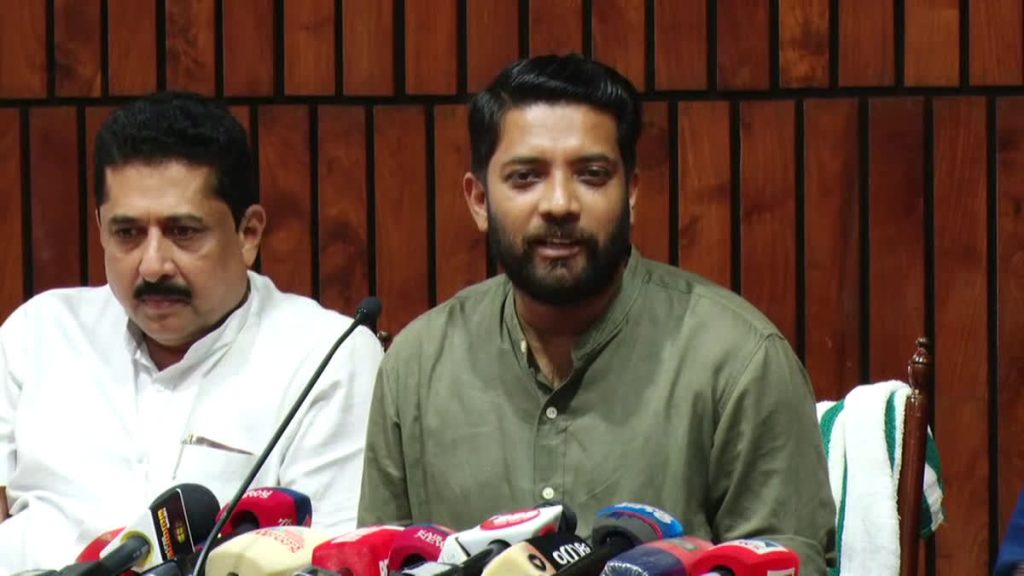 ഷാഫി പറമ്പിൽ എം.എൽ.എ. സ്ഥാനം രാജിവെച്ചു