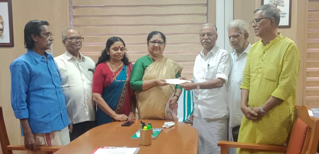 വയനാട് ദുരന്തം: സഹായഹസ്തവുമായി മുതിർന്ന പൗരന്മാരും