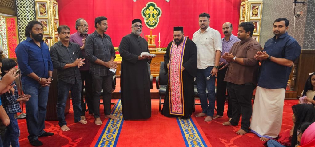 സെന്റ് പീറ്റേഴ്സ് ഇടവകാംഗം റിജോയ് ചെറിയാൻ ഡീക്കൻ പദവിയിലേക്ക് ഉയർത്തപ്പെട്ടു