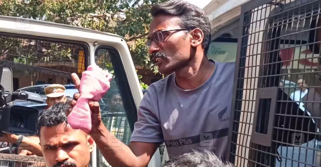 ‘മുഖ്യമന്ത്രി പിണറായി വിജയൻ അമിത് ഷായുടെ ഏറാൻമൂളി’: മാവോയിസ്റ്റ് സോമൻ