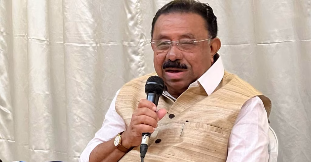 ശശി തരൂർ എം.പിയെ രൂക്ഷമായി വിമർശിച്ച് : എം.എം. ഹസ്സൻ