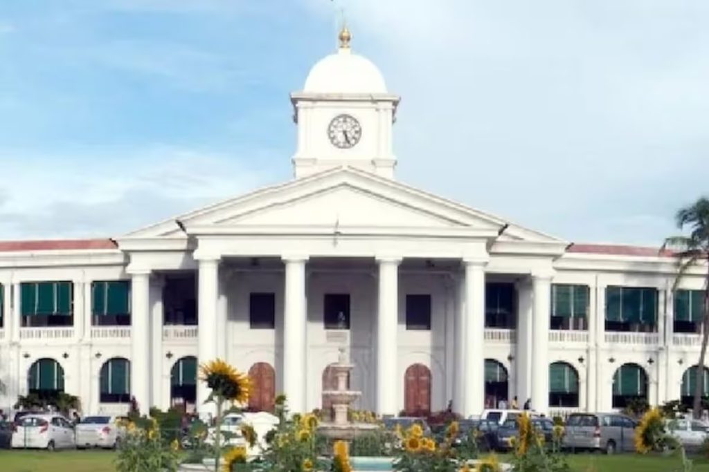 മുഖ്യമന്ത്രിയുടെ ഓഫീസിലടക്കം നാല് സ്ഥലങ്ങളിൽ ബോംബ് ഭീഷണി