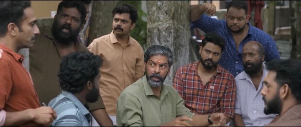 പ്രവാസ ജീവിതത്തിന് ബ്രേക്ക്; റോയി തോമസ് സിനിമയിലെ തിരക്കിലാണ്.