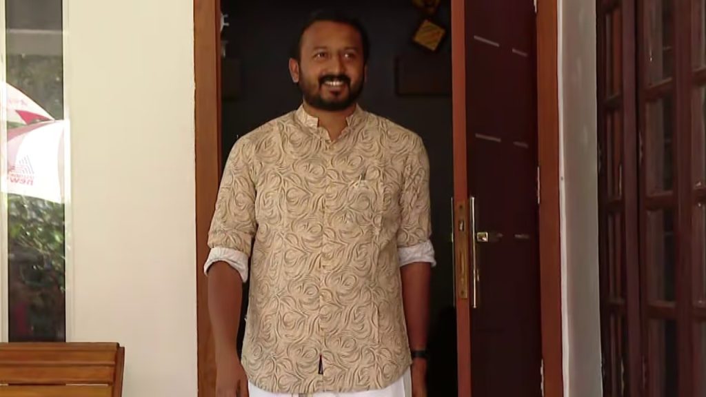 രാജി ആലോചനയിൽ പോലുമില്ലെന്ന് രാഹുൽ മാങ്കൂട്ടത്തിൽ; മുൾമുനയിൽ കോൺഗ്രസ്, രാജിക്കായി സമ്മർദം