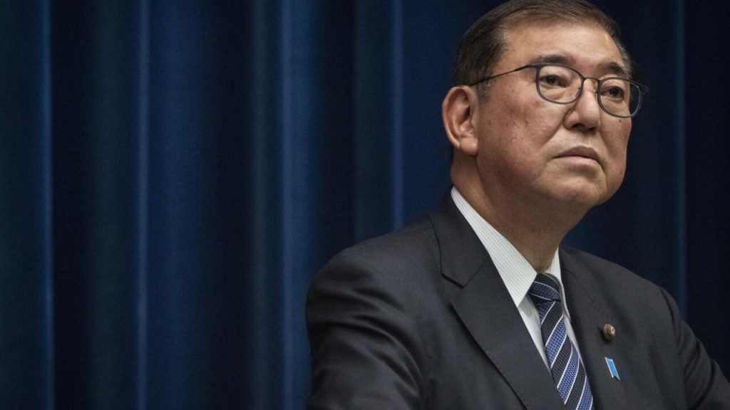 തോൽവിയുടെ പേരിൽ പാർട്ടി പിളരുന്ന സാഹചര്യം, ഗതികെട്ട് രാജി വച്ച് ജപ്പാൻ പ്രധാനമന്ത്രി