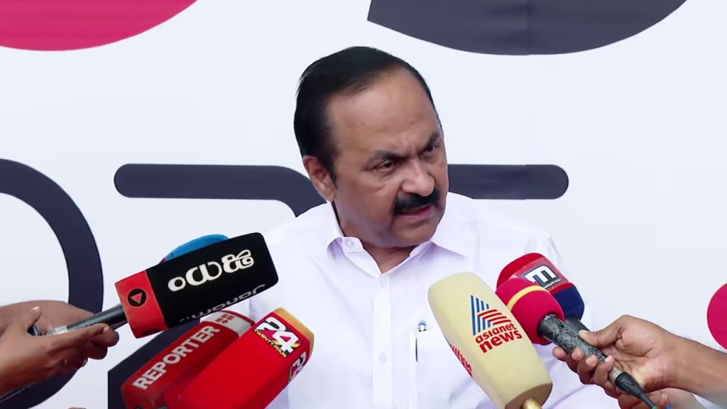 ‘കേരളത്തിലെ പൊലീസ് തീവ്രവാദികളെപ്പോലെ’; ഡിവൈഎഫ്ഐ നേതാവിന്റേത് ഗൗരവതരമായ വെളിപ്പെടുത്തലെന്നും പ്രതിപക്ഷ നേതാവ്