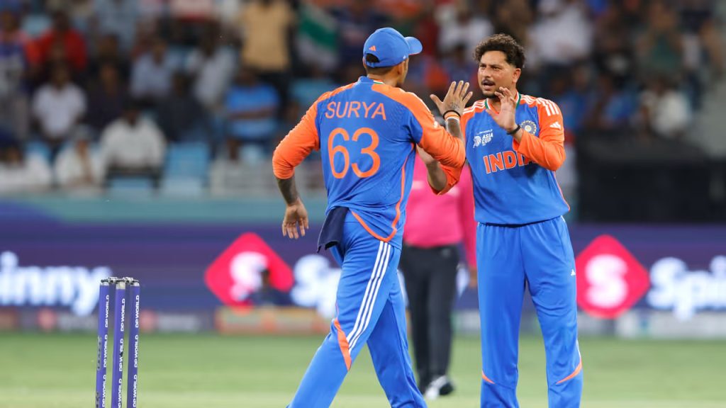 തലയരിഞ്ഞ് ഹാര്ദ്ദിക്കും ബുമ്രയും, നടുവൊടിച്ച് അക്സറും കുല്ദീപും, പാകിസ്ഥാനെതിരെ ഇന്ത്യക്ക് 128 റണ്സ് വിജയലക്ഷ്യം