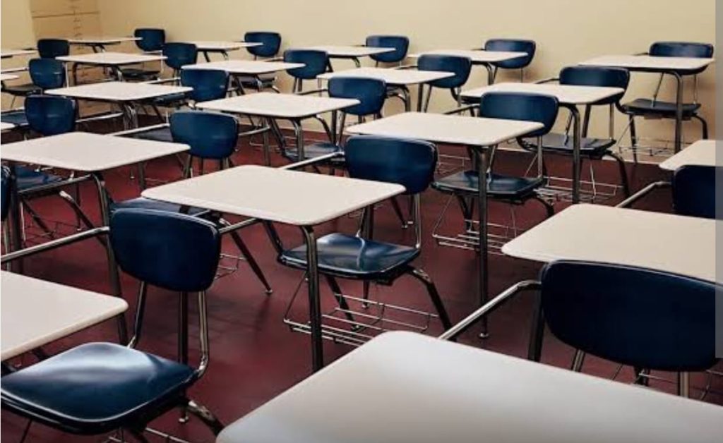 ബഹ്റൈനില് പാഠ്യപദ്ധതി ലംഘിക്കുന്ന സ്വകാര്യ സ്കൂളുകള്ക്ക് ലക്ഷം ദിനാര് പിഴയും അടച്ചുപൂട്ടലും വരുന്നു