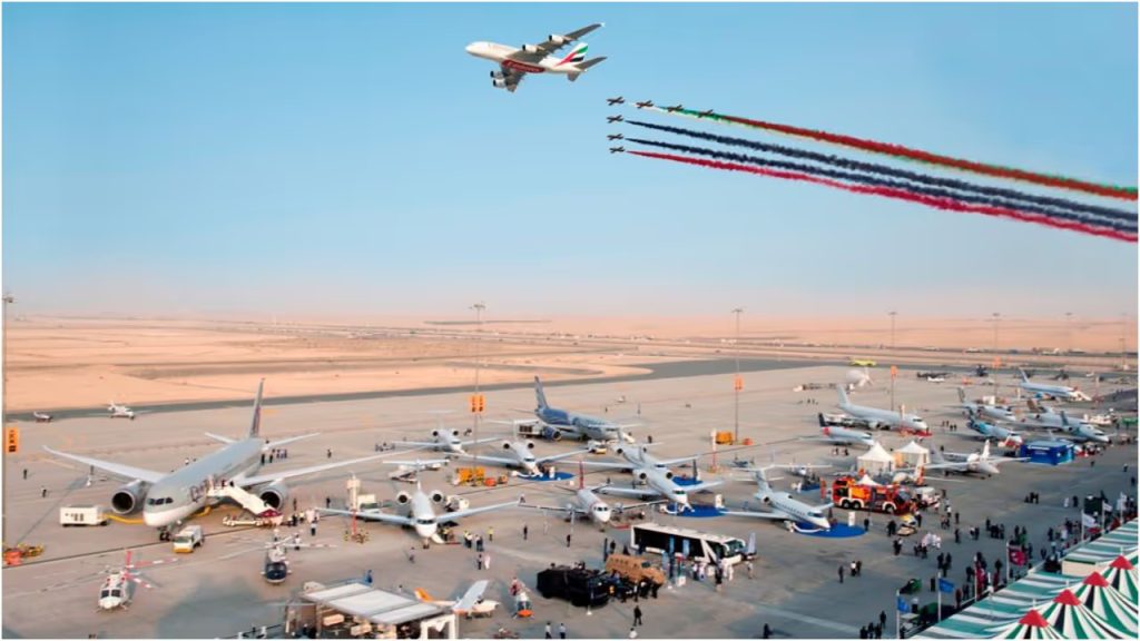 കണ്ണഞ്ചിപ്പിക്കുന്ന പ്രകടനം കണ്ട് കണ്ണ് തള്ളാം; ദുബൈ എയർഷോയ്ക്ക് നാളെ തുടക്കം