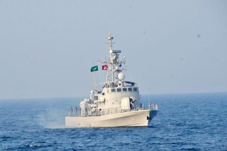 ബഹ്റൈന്, സൗദി നാവിക സേനകള് സംയുക്ത അഭ്യാസം നടത്തി