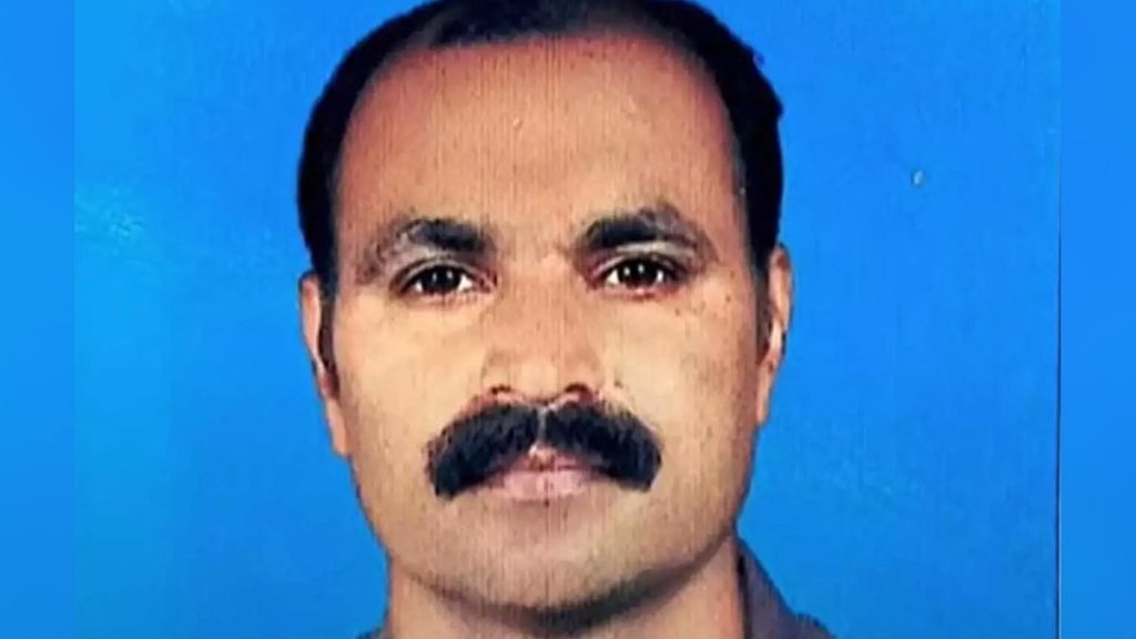 ചെങ്കടലില് കപ്പല് ആക്രമണം; യെമന് തടഞ്ഞുവച്ച മലയാളിയെ മോചിപ്പിച്ചു