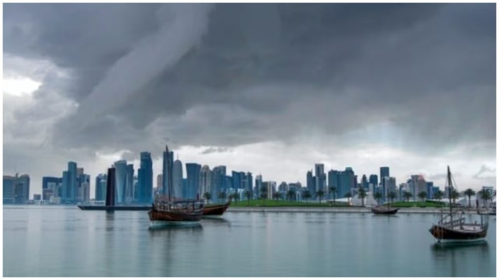 ഖത്തറിൽ മേഘാവൃത കാലാവസ്ഥ വെള്ളിയാഴ്ച വരെ തുടരും; ഇടിയോടുകൂടിയ മഴയ്ക്ക് സാധ്യത, മുന്നറിയിപ്പുമായി കാലാവസ്ഥ വകുപ്പ്