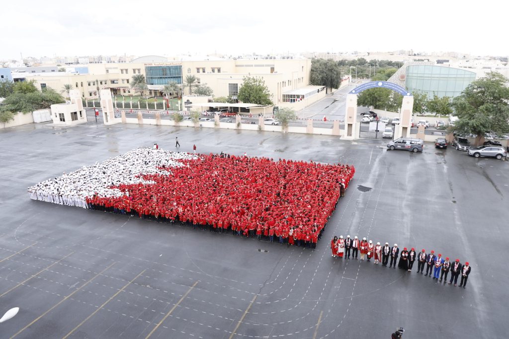 മൂന്ന് ലോക റെക്കോർഡുകളോടെ ഇന്ത്യൻ സ്കൂൾഗോൾഡൻ ബുക്ക് ഓഫ് റെക്കോർഡിൽ ഇടം നേടി