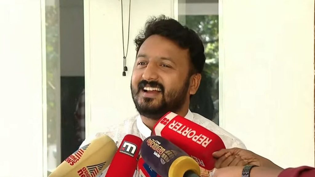 ‘കയറിച്ചെന്നപ്പോള് ജനറല് സെക്രട്ടറി മുകളിലുണ്ടെന്നു പറഞ്ഞതു പോലും ചെന്നിത്തല; ഇതൊക്കെ ഇത്ര കാര്യമാണോ?’