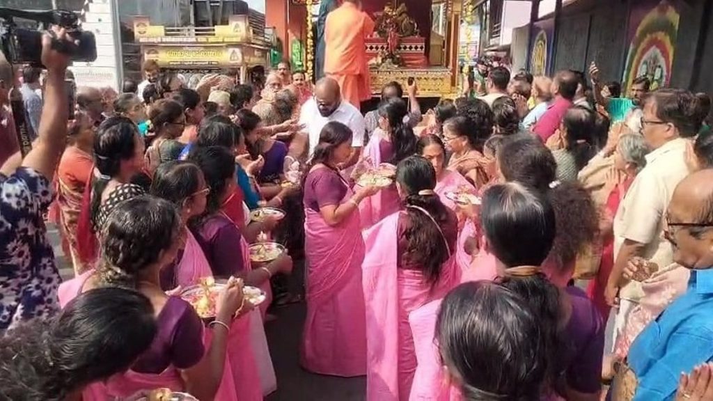 നിളയൊഴുകും വഴിയെല്ലാം പുണ്യം പകര്ന്നു, തമിഴ്നാട്ടില് നിന്ന് ശ്രീചക്രവുമായി മഹാമേരു രഥയാത്ര എത്തി; തൊഴുകൈകളോടെ ഭക്തര്.