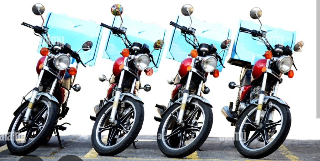 പ്രധാന റോഡുകളില് ഡെലിവറി ബൈക്കുകള്ക്ക് നിരോധനം: നിര്ദേശത്തിന് പാര്ലമെന്റിന്റെ അംഗീകാരം