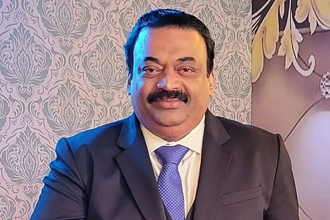 സി ജെ റോയിയുടെ മരണം; 9 പേജുകളുള്ള ആത്മഹത്യാക്കുറിപ്പ് കിട്ടിയെന്ന് റിപ്പോര്ട്ട്, ജനുവരി 31 ന് സഹോദരനെ വിളിച്ചത് ജീവനൊടുക്കാന് തീരുമാനിച്ച ശേഷം