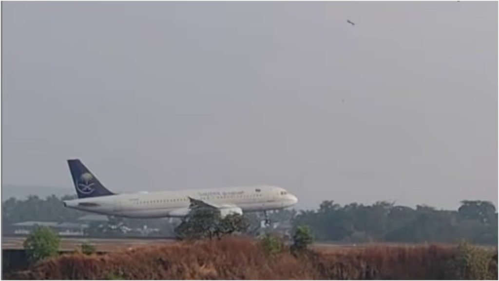 പത്ത് വർഷത്തെ ഇടവേളക്ക് ശേഷം കരിപ്പൂരിൽ പറന്നിറങ്ങി സൗദി എയർലൈൻസ് വിമാനം